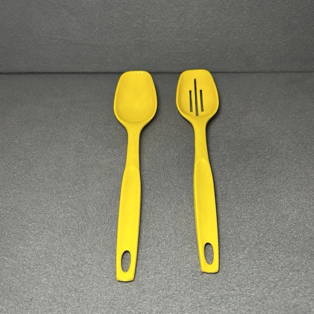 Vintage Foley Orange-Yellow Nylon Slotted & Solid‎ Serving Spoon Lot of 2 USA